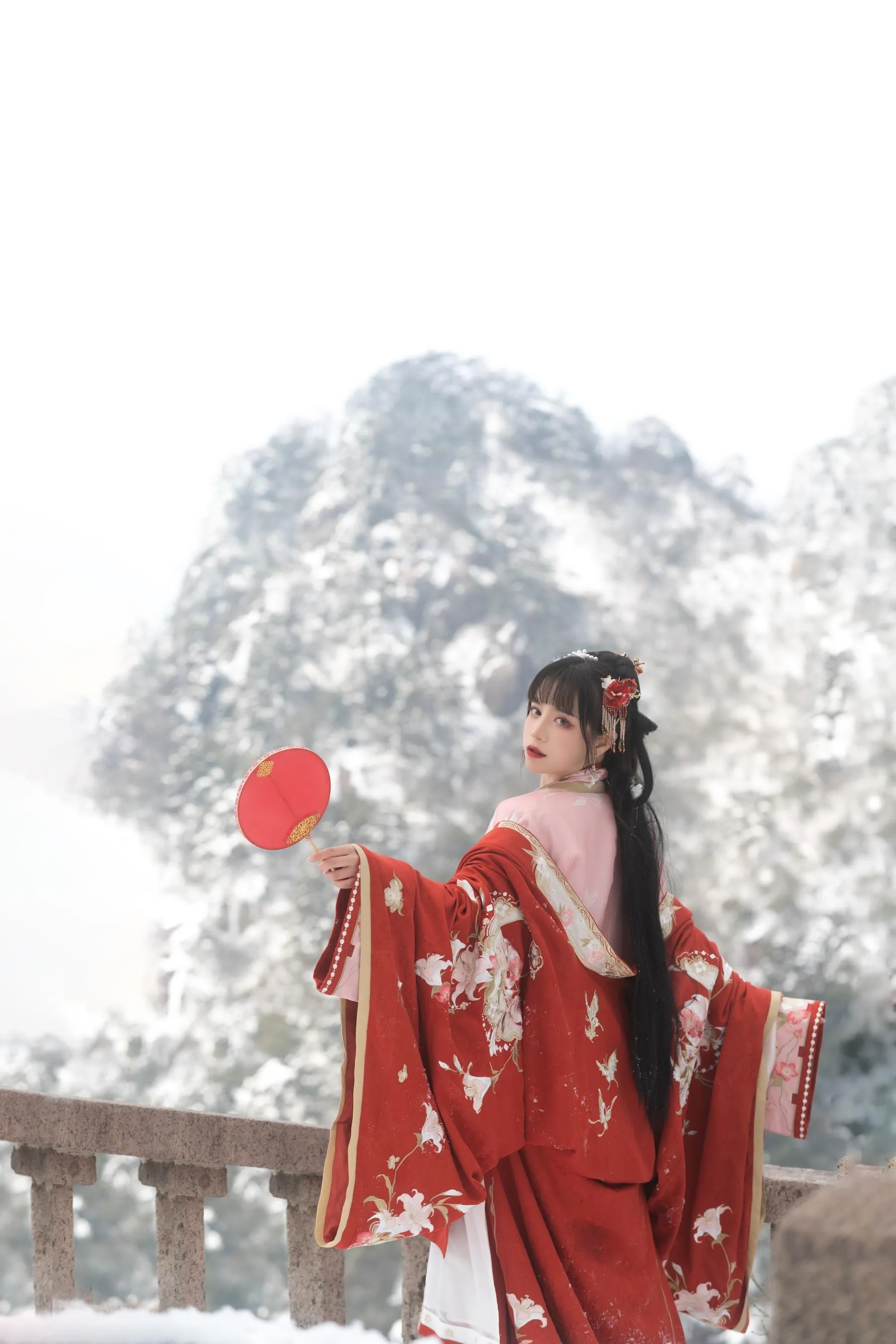[艺图语] 2022.06.07 踏雪 贰加六 [26P]插图2